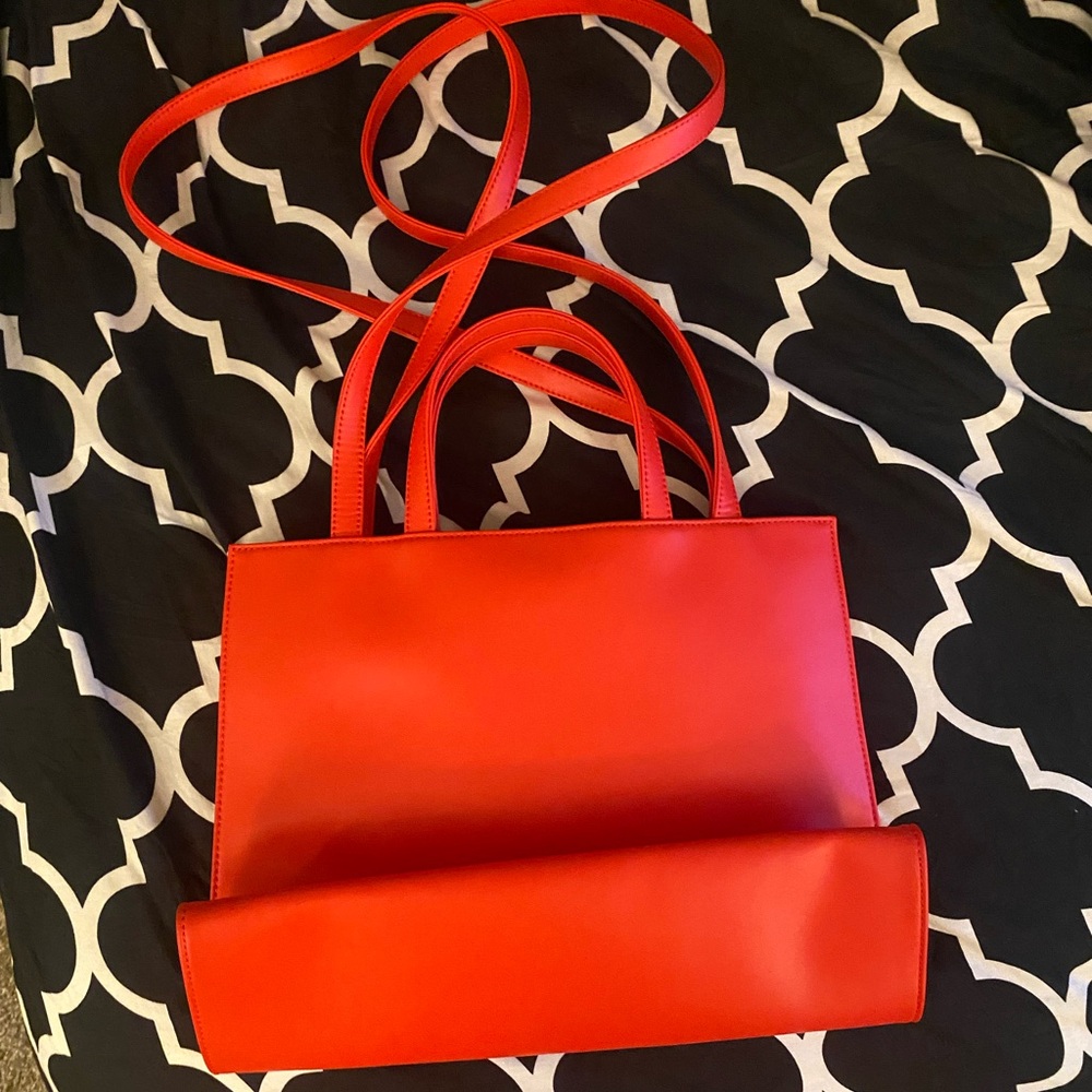 Authentic Telfar Medium Shopping Bag - Picture 2 of 5